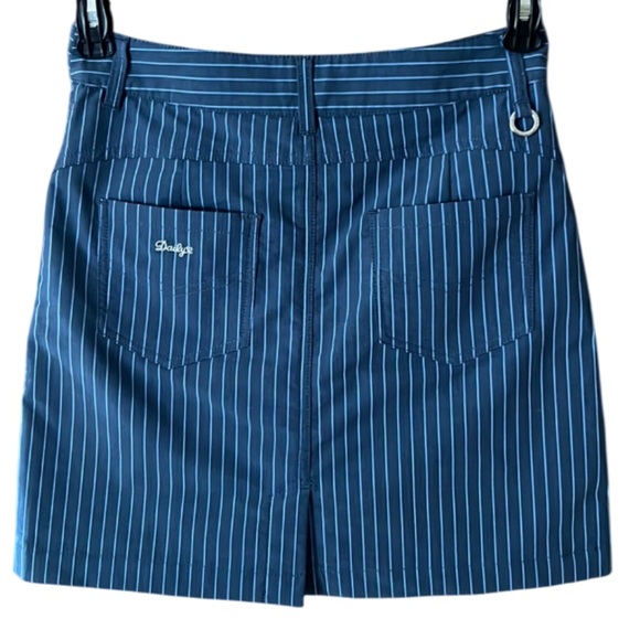 Daily Sports Striped Blue Button-Front Skort Golf Tennis Size 2 Born in Sweden - Picture 2 of 15